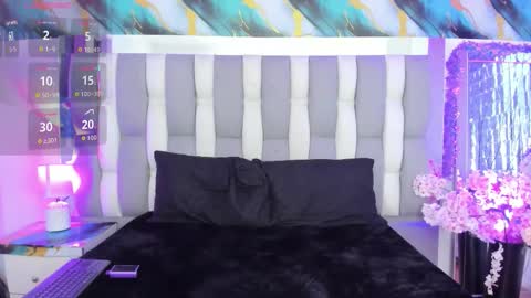 Isa online show from 02/14/26, 05:15