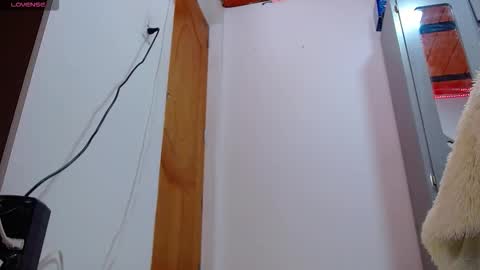 isadora online show from 11/27/25, 08:33