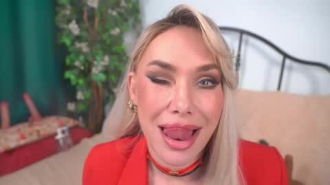 isadoradunkan online show from 04/18/26, 08:09