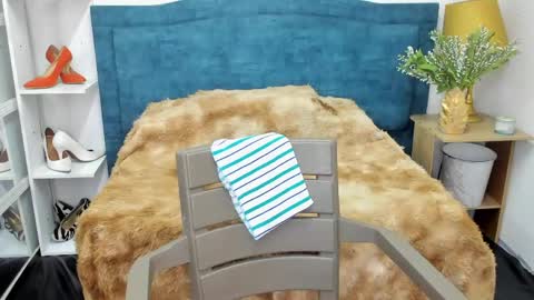 Isabel online show from 05/11/26, 08:17
