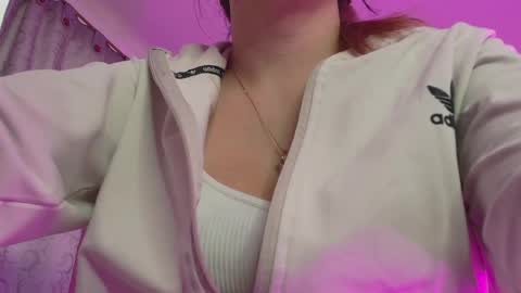 ISABELLA online show from 04/03/26, 11:19