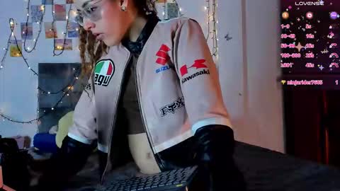 Snapshot of isangel_ chatting on 02/03/26, 06:40 Isabela online show from 02/03/26, 06:40