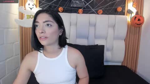 isabel  online show from 10/11/25, 10:08