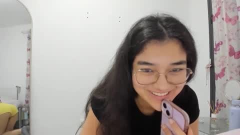 Isa Suarez online show from 03/06/26, 10:28