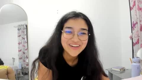 Isa Suarez online show from 03/19/26, 09:30