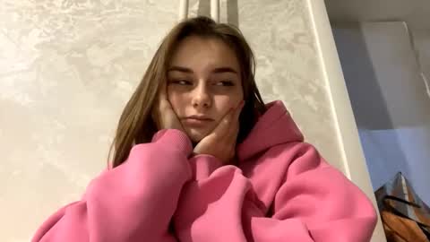 Issa online show from 11/11/25, 05:07