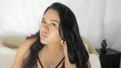 Lumi bellx online show from 02/15/26, 02:30