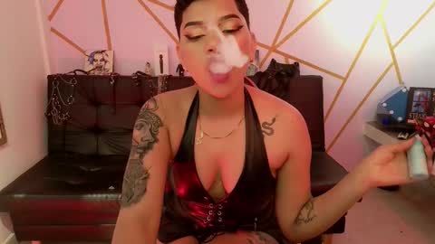 Snapshot of ise_lunny chatting on 09/23/25, 06:49 isabela online show from 09/23/25, 06:49