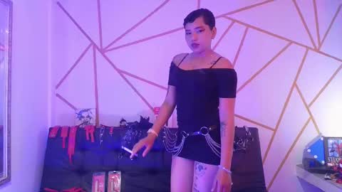 Snapshot of ise_lunny chatting on 10/17/25, 09:50 isabela online show from 10/17/25, 09:50