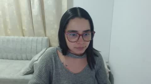 Emma online show from 04/18/26, 03:32