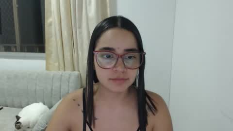 Emma online show from 05/19/26, 01:56