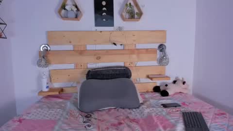 Snapshot of ishabellalopez chatting on 01/18/25, 02:47 ishabellalopez online show from 01/18/25, 02:47