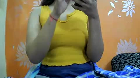 Snapshot of ishika_singh_ chatting on 02/25/25, 03:20 ishika_singh_ online show from 02/25/25, 03:20