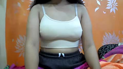 Snapshot of ishika_singh_ chatting on 03/09/25, 05:22 ishika_singh_ online show from 03/09/25, 05:22