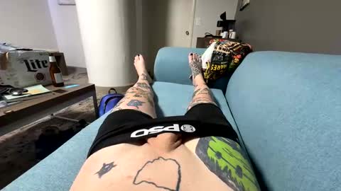 Snapshot of ishouldntbeonhereagain chatting on 11/16/25, 09:59 Daddy Master Master Daddy online show from 11/16/25, 09:59