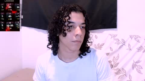 Snapshot of isidroglasc chatting on 05/13/26, 04:21 Isidro online show from 05/13/26, 04:21