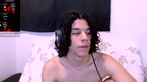 Snapshot of isidroglasc chatting on 05/21/26, 12:39 Isidro online show from 05/21/26, 12:39