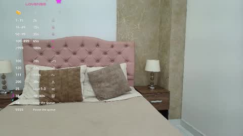 Isis Choi online show from 03/12/26, 07:20