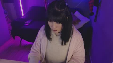 Ana Maria online show from 12/19/25, 01:01