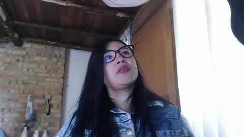 isis online show from 10/24/25, 02:46