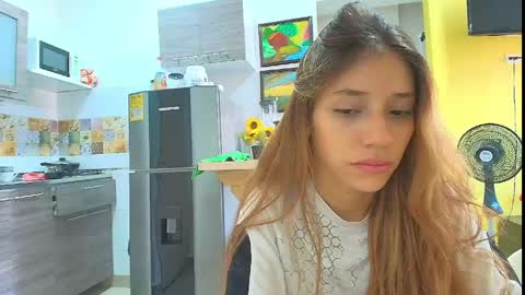 Alaya online show from 04/26/26, 03:32