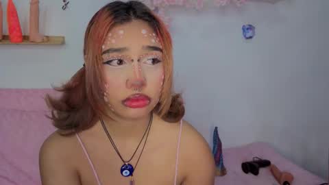 Snapshot of isisjones18 chatting on 10/26/25, 09:26 Isisjones18 online show from 10/26/25, 09:26