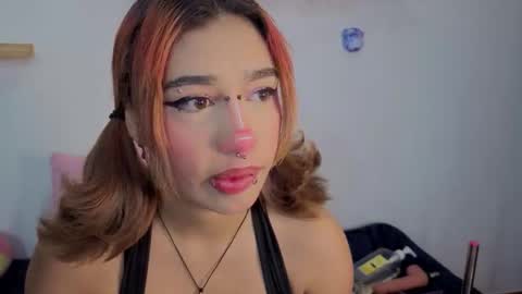 Snapshot of isisjones18 chatting on 11/02/25, 09:22 Isisjones18 online show from 11/02/25, 09:22