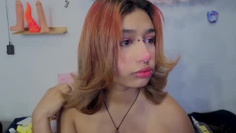 Snapshot of isisjones18 chatting on 11/09/25, 10:02 Isisjones18 online show from 11/09/25, 10:02