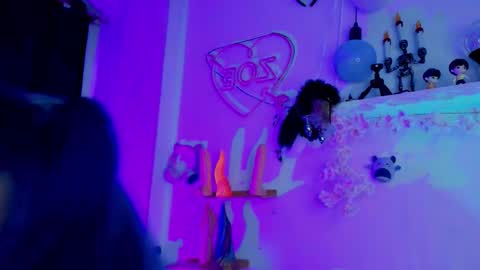 Snapshot of isisjones18 chatting on 01/15/26, 08:56 Isisjones18 online show from 01/15/26, 08:56