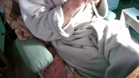 Snapshot of iskarius chatting on 01/28/25, 08:47 Iskarius online show from 01/28/25, 08:47