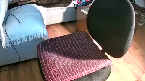 Iskarius online show from 06/15/26, 06:59