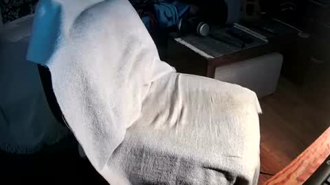 Iskarius online show from 07/06/26, 02:19