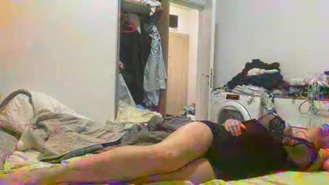 iskrenv online show from 11/17/25, 08:47