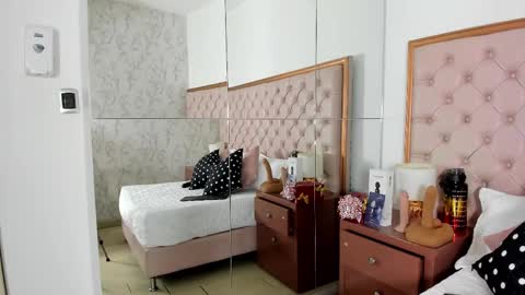 Vanessa online show from 02/24/25, 11:10