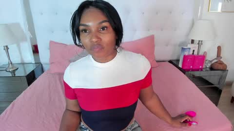 Vanessa online show from 04/08/26, 11:32