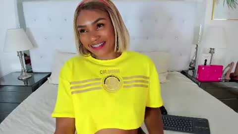 Snapshot of isla_scott chatting on 07/07/26, 11:36 Vanessa online show from 07/07/26, 11:36