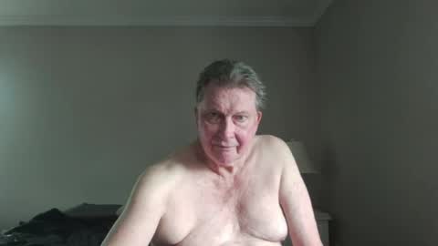 Snapshot of island625103 chatting on 07/11/26, 07:27 island625103 online show from 07/11/26, 07:27
