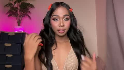Snapshot of island_girlxxx chatting on 07/17/26, 09:52 Alona online show from 07/17/26, 09:52