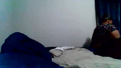 Snapshot of islandmaker chatting on 06/02/26, 05:59 islandmaker online show from 06/02/26, 05:59