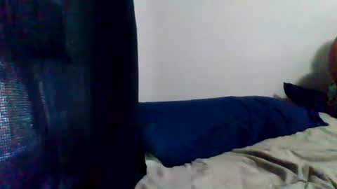 Snapshot of islandmaker chatting on 06/21/26, 08:11 islandmaker online show from 06/21/26, 08:11