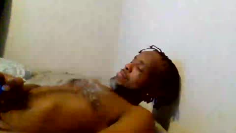 Snapshot of islandmaker chatting on 06/30/26, 03:18 islandmaker online show from 06/30/26, 03:18
