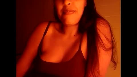 Snapshot of islandmilf777 chatting on 11/01/25, 01:35 BiancaRose online show from 11/01/25, 01:35