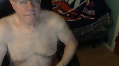 islesman22 online show from 04/15/26, 09:27