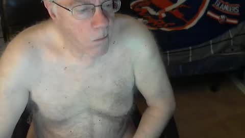 Snapshot of islesman22 chatting on 04/28/26, 09:14 islesman22 online show from 04/28/26, 09:14