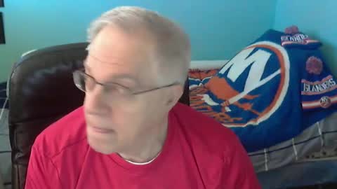Snapshot of islesman22 chatting on 05/16/26, 01:10 islesman22 online show from 05/16/26, 01:10