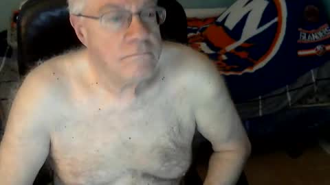 Snapshot of islesman22 chatting on 05/17/26, 09:38 islesman22 online show from 05/17/26, 09:38