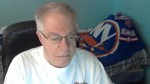 Snapshot of islesman22 chatting on 05/25/26, 10:54 islesman22 online show from 05/25/26, 10:54