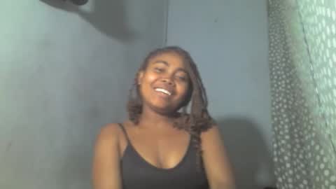 Snapshot of ismayrah chatting on 05/15/26, 11:34 ismayrah online show from 05/15/26, 11:34