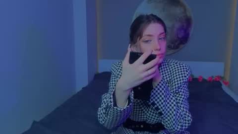 Emilia online show from 03/05/26, 06:42