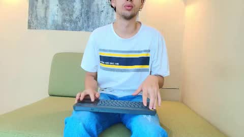 Snapshot of israel_gray chatting on 11/08/25, 12:38 Israel online show from 11/08/25, 12:38